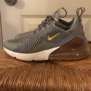 Women’s Nike Air 270 Sneakers